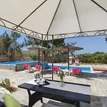 Villa Persis By Villa Plus